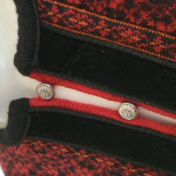 Vintage Dale of Norway button front cardigan - Picture 11 of 16